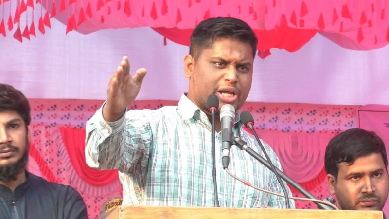 পার্লামেন্টে সিট দিয়েও আমাদের কিনতে পারবেন না: হাসনাত আব্দুল্লাহ